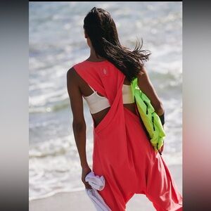 Hot Shot Twisted onsie fp. movement